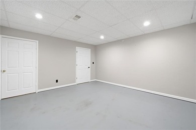 Welcome to this gorgeous traditional home perfectly situated on on Canongate At Eagle Watch Golf Club in Georgia - for sale on GolfHomes.com, golf home, golf lot