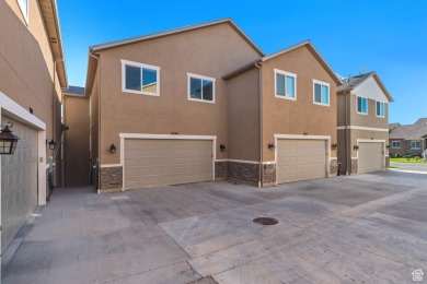 Enjoy laminate floors, an open kitchen with quartz counters on The Ranches Golf Club in Utah - for sale on GolfHomes.com, golf home, golf lot