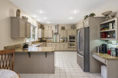 Stunning one-level home on the 18th fairway of Fremont Hills on Fremont Hills Country Club in Missouri - for sale on GolfHomes.com, golf home, golf lot