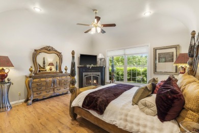 Stunning one-level home on the 18th fairway of Fremont Hills on Fremont Hills Country Club in Missouri - for sale on GolfHomes.com, golf home, golf lot