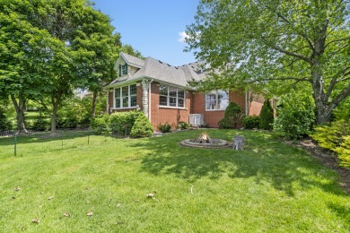 Stunning one-level home on the 18th fairway of Fremont Hills on Fremont Hills Country Club in Missouri - for sale on GolfHomes.com, golf home, golf lot