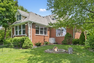 Stunning one-level home on the 18th fairway of Fremont Hills on Fremont Hills Country Club in Missouri - for sale on GolfHomes.com, golf home, golf lot