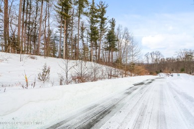 Prime 1+ acre buildable homesite located among luxury homes in on Water Gap Country Club in Pennsylvania - for sale on GolfHomes.com, golf home, golf lot