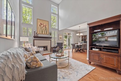 Welcome to the perfection in this 2-story townhome in on Arrowhead Golf Club in Illinois - for sale on GolfHomes.com, golf home, golf lot