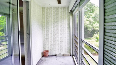 Beautiful 1 bed, 1 bath condo with an open floor plan located on on Hillsboro Pines Golf in Florida - for sale on GolfHomes.com, golf home, golf lot