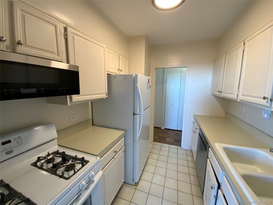 A 'S'pectacular Place To Call Home! Enjoy This 1 Bedroom/1.5 on Towers Country Club in New York - for sale on GolfHomes.com, golf home, golf lot