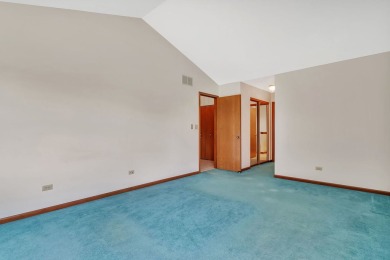 Welcome to this inviting 2-bedroom, 2-bath ranch-style Burton on The Links at Carillon in Illinois - for sale on GolfHomes.com, golf home, golf lot