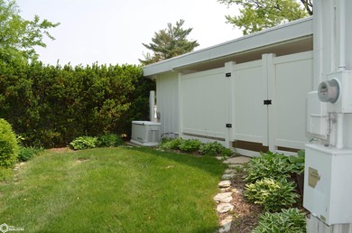 Exquisite mid-century home, just one block from the Ottumwa Golf on Ottumwa Country Club in Iowa - for sale on GolfHomes.com, golf home, golf lot