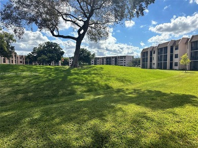 HIGHLY SOUGHT AFTER GROUND FLOOR 2/2 CONDO UNIT! ALL TILES, NEW on Sunrise Lakes Phase IV Golf Course in Florida - for sale on GolfHomes.com, golf home, golf lot