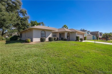 Affordably priced and fully furnished 3-bedroom, 2-bathroom home on Inverness Golf and Country Club in Florida - for sale on GolfHomes.com, golf home, golf lot