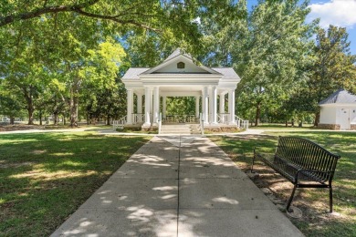JUST WHAT YOU ALL HAVE BEEN WAITING FOR! Located in the MOST on Highland Oaks Golf Course in Alabama - for sale on GolfHomes.com, golf home, golf lot