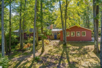 Home near the Dream Golf Course.  Charming 3 bedroom, 1.5 bath on The Dream in Michigan - for sale on GolfHomes.com, golf home, golf lot
