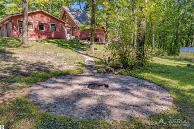 Home near the Dream Golf Course.  Charming 3 bedroom, 1.5 bath on The Dream in Michigan - for sale on GolfHomes.com, golf home, golf lot