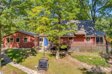 Home near the Dream Golf Course.  Charming 3 bedroom, 1.5 bath on The Dream in Michigan - for sale on GolfHomes.com, golf home, golf lot