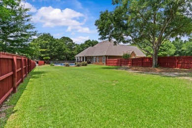 JUST WHAT YOU ALL HAVE BEEN WAITING FOR! Located in the MOST on Highland Oaks Golf Course in Alabama - for sale on GolfHomes.com, golf home, golf lot