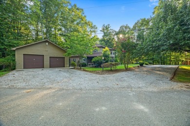 Nice home in desirable Star Point Village, just 1 mile from Star on Dale Hollow Golf Course in Tennessee - for sale on GolfHomes.com, golf home, golf lot