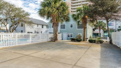 OPEN HOUSE Sat., Dec 7th, 2 pm - 5 pm!  This two-story 7 BR/5 on Beachwood Golf Club in South Carolina - for sale on GolfHomes.com, golf home, golf lot