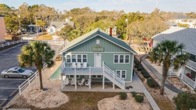 OPEN HOUSE Sat., Dec 7th, 2 pm - 5 pm!  This two-story 7 BR/5 on Beachwood Golf Club in South Carolina - for sale on GolfHomes.com, golf home, golf lot