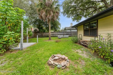 Wait what? No HOA!! I can park a boat or RV, no problem?  Corner on Mill Cove Golf Club in Florida - for sale on GolfHomes.com, golf home, golf lot