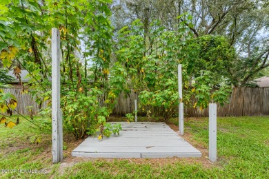 Wait what? No HOA!! I can park a boat or RV, no problem?  Corner on Mill Cove Golf Club in Florida - for sale on GolfHomes.com, golf home, golf lot