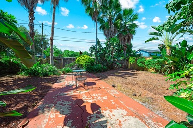 Twice featured in the Cottages of Lake Worth Tour, this is THE on Lake Worth Municipal Golf Course in Florida - for sale on GolfHomes.com, golf home, golf lot
