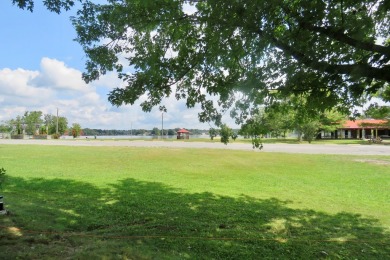 Looking to live on the water?  Here is your chance!  Great on Lake Tansi Village Country Club in Tennessee - for sale on GolfHomes.com, golf home, golf lot