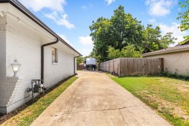 Introducing a meticulously maintained 3-bedroom, 2.5-bath on Diamond Oaks Golf and Country Club in Texas - for sale on GolfHomes.com, golf home, golf lot