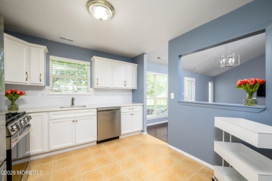This beautifully maintained, bright, spacious, 2 Bedroom, 2 Bath on Raintree Golf Course in New Jersey - for sale on GolfHomes.com, golf home, golf lot