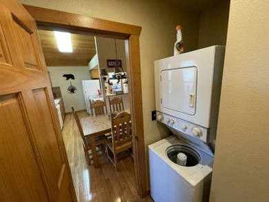 Looking for the perfect vacation retreat for your family to on Ledgestone Country Club and Golf Course in Missouri - for sale on GolfHomes.com, golf home, golf lot