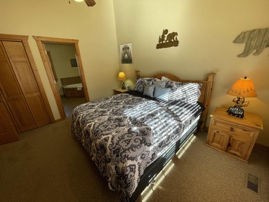 Looking for the perfect vacation retreat for your family to on Ledgestone Country Club and Golf Course in Missouri - for sale on GolfHomes.com, golf home, golf lot