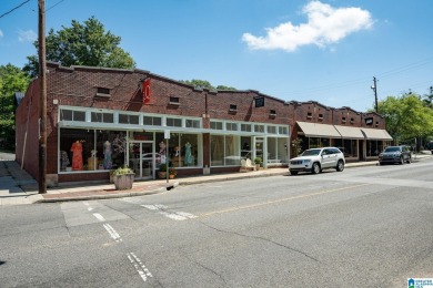 1 bed/ 1 bath condo for sale in the Fairway Court building on Highland Park Golf Course in Alabama - for sale on GolfHomes.com, golf home, golf lot