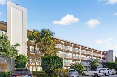 Beautifully renovated 2/2 condo with exquisite details on Wynmoor Golf Course in Florida - for sale on GolfHomes.com, golf home, golf lot