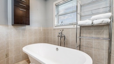 Exceptional contemporary ranch with golf course views, three car on Galena Golf Club in Illinois - for sale on GolfHomes.com, golf home, golf lot