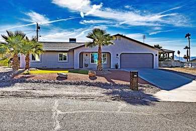 Welcome home to 2850 Edgewood Drive, a thoughtfully updated on London Bridge Golf Course in Arizona - for sale on GolfHomes.com, golf home, golf lot