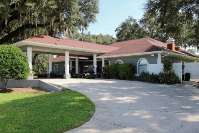 SILVER OAKS IS THE PLACE TO BE!  Winding, Private streets around on Silverado Golf and Country Club in Florida - for sale on GolfHomes.com, golf home, golf lot