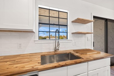 Here's your chance to own a beautifully updated condo in highly on Tahquitz Creek Golf Resort in California - for sale on GolfHomes.com, golf home, golf lot