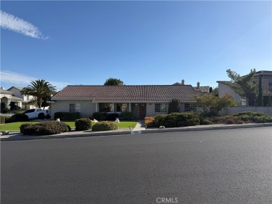 Welcome to this beautifully updated 3-bedroom, 2-bath on  in California - for sale on GolfHomes.com, golf home, golf lot