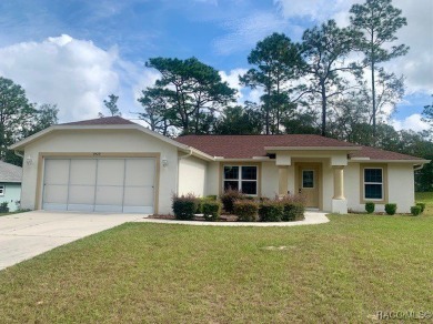 Quality built 3 BR, 2 Bath with a split floor plan, screen porch on Citrus Springs Country Club in Florida - for sale on GolfHomes.com, golf home, golf lot