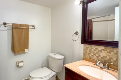 Welcome to this first-floor 2-bedroom, 2-bath condo located in a on Ventura Country Club in Florida - for sale on GolfHomes.com, golf home, golf lot