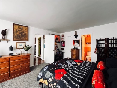 Welcome Home to this, cozy 3 Bedroom and 2 Full bath SHAKER CLUB on Shaker Heights Country Club in Ohio - for sale on GolfHomes.com, golf home, golf lot