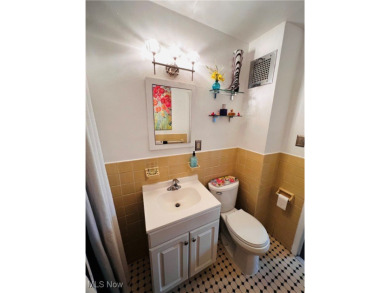 Welcome Home to this, cozy 3 Bedroom and 2 Full bath SHAKER CLUB on Shaker Heights Country Club in Ohio - for sale on GolfHomes.com, golf home, golf lot