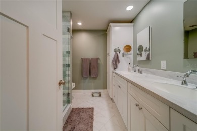 Open the video and 3D presentation to watch the West Coast on Belleair Country Club in Florida - for sale on GolfHomes.com, golf home, golf lot