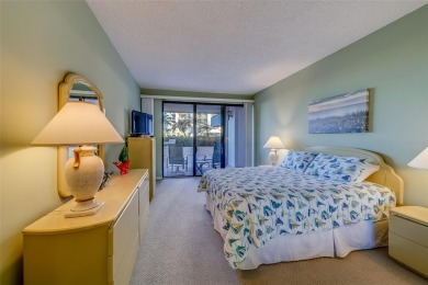 Open the video and 3D presentation to watch the West Coast on Belleair Country Club in Florida - for sale on GolfHomes.com, golf home, golf lot