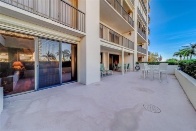 Open the video and 3D presentation to watch the West Coast on Belleair Country Club in Florida - for sale on GolfHomes.com, golf home, golf lot