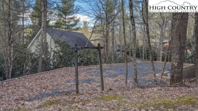 Enjoy all the amenities and beauty of Linville Land Harbor from on Land Harbor Golf Course in North Carolina - for sale on GolfHomes.com, golf home, golf lot