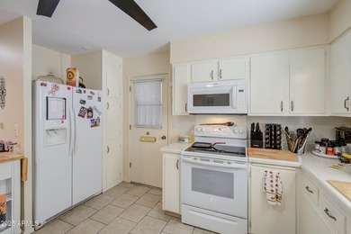 Welcome to your Ideal Retreat in this Charming 2 bedroom, 2 on Sun City South Golf Course in Arizona - for sale on GolfHomes.com, golf home, golf lot