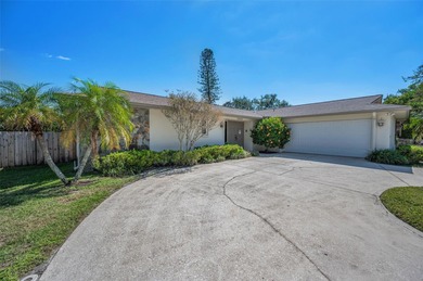 Amazing Equity Opportunity in Landmark/Countryside! Spacious on Countryside Country Club in Florida - for sale on GolfHomes.com, golf home, golf lot