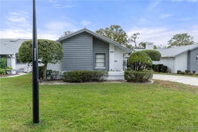 This 3 bedroom, 2 bath, 2 garage home in Oakleaf Villas has on Sugarmill Woods Golf and Country Club in Florida - for sale on GolfHomes.com, golf home, golf lot