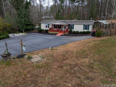 Situated at the end of the cul de sac in Tanglewood Shores off on Tanglewood Shores Golf Club in Virginia - for sale on GolfHomes.com, golf home, golf lot