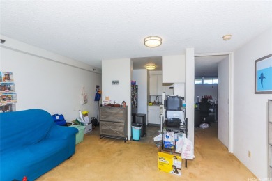 This 2 bedroom, 2 bathroom condominium with 2 parking spaces on Ala Wai Golf Course in Hawaii - for sale on GolfHomes.com, golf home, golf lot